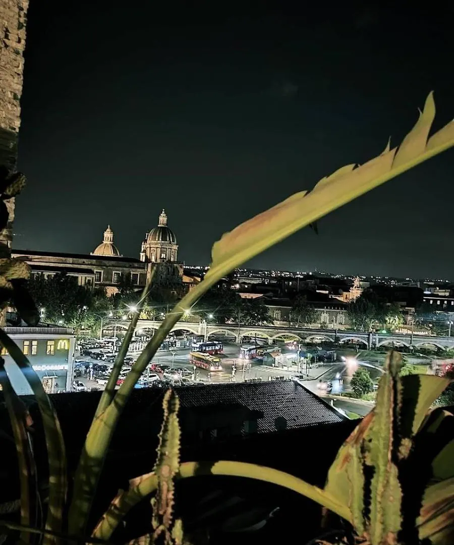 Rooftop53 Catania 0*,  Italy
