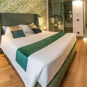 castel-santangelo-luxury-rooms-tour.it-romehotels.com/